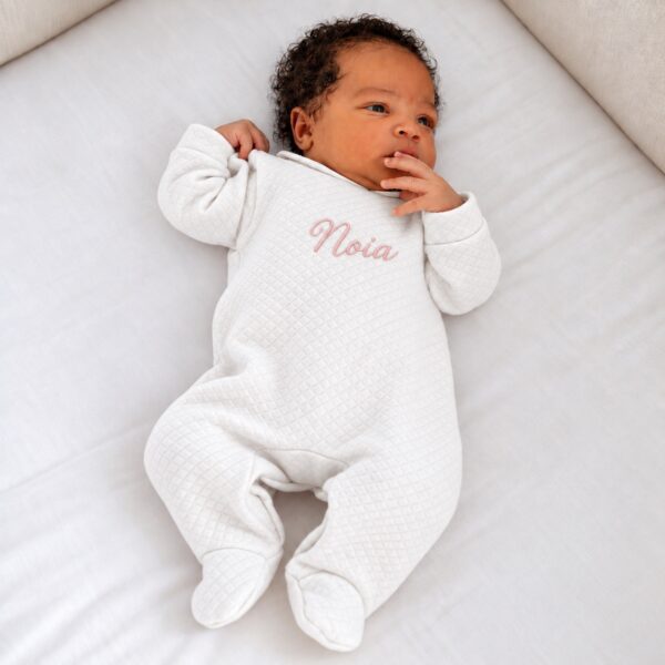 living-nature-baby-babypakje-sofie-wit-borduring-noia