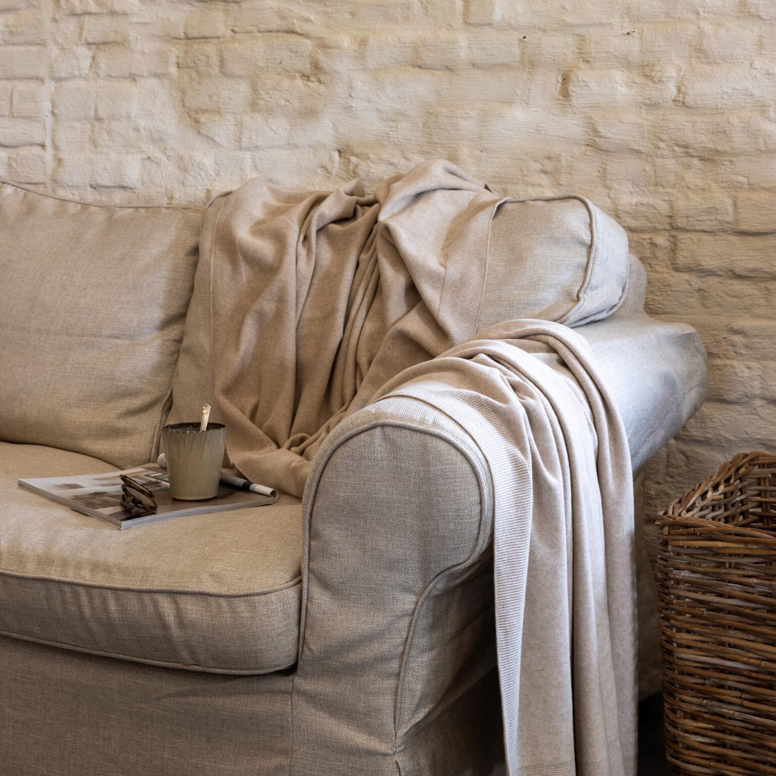 living-nature-accessoires-plaids-home-interieur-gebreid katoen-daan-beige